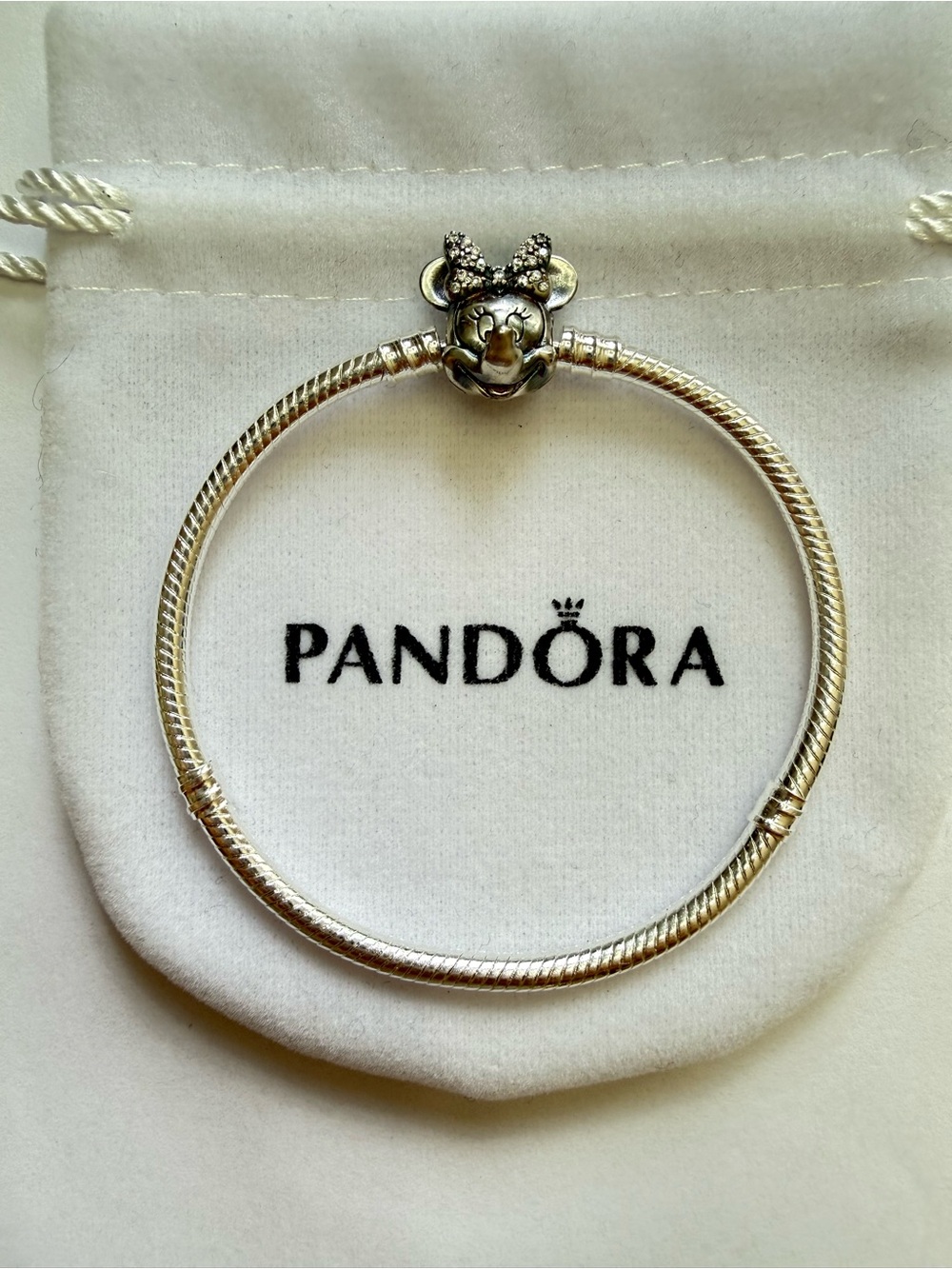 NEW WITHOUT BAG PANDORA DISNEY 925 Pavé Minnie Mouse Charm Bracelet 6.5 inch